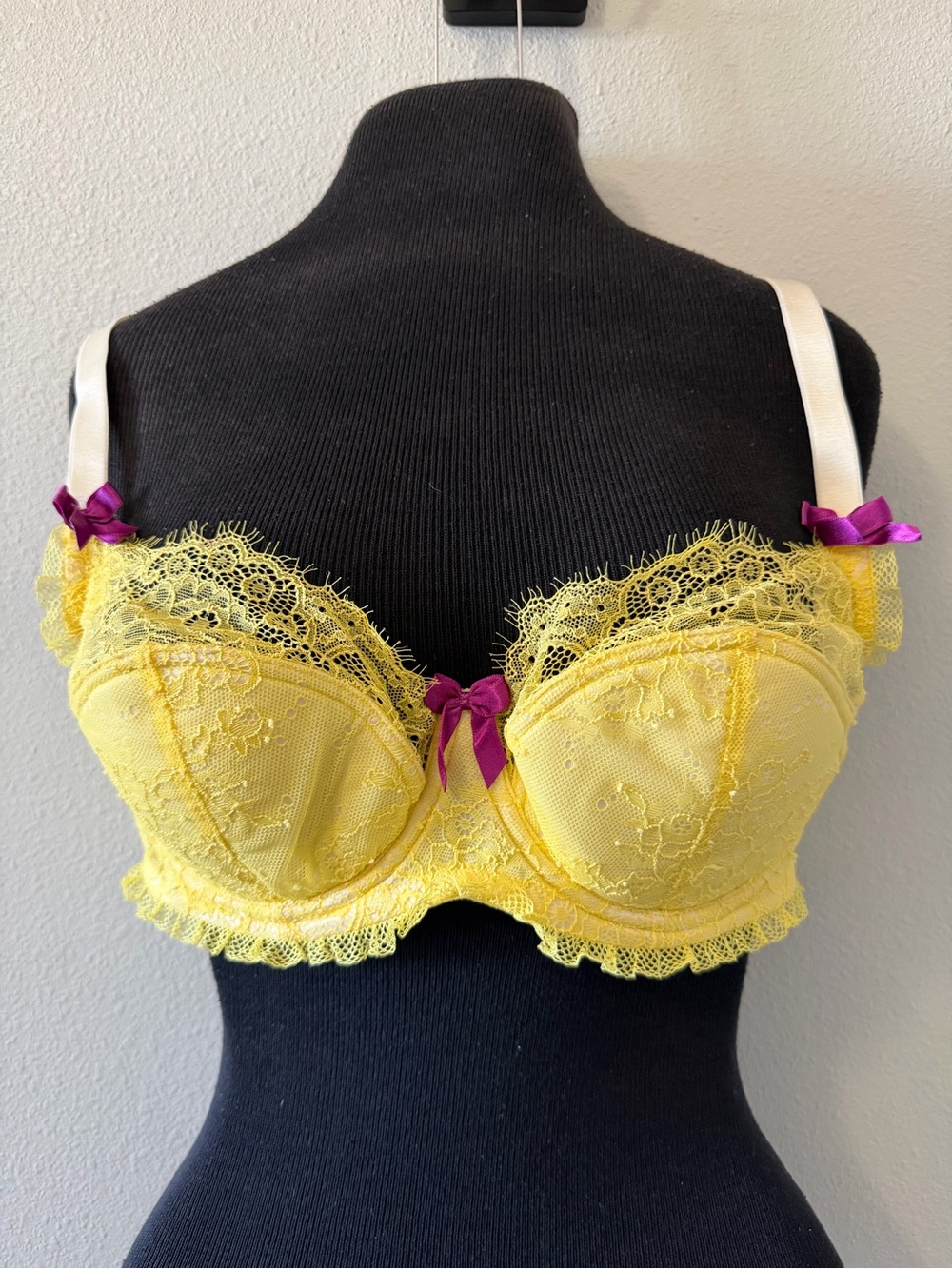 Victoria's Secret Yellow Lace Underwire Bra with Purple Bows